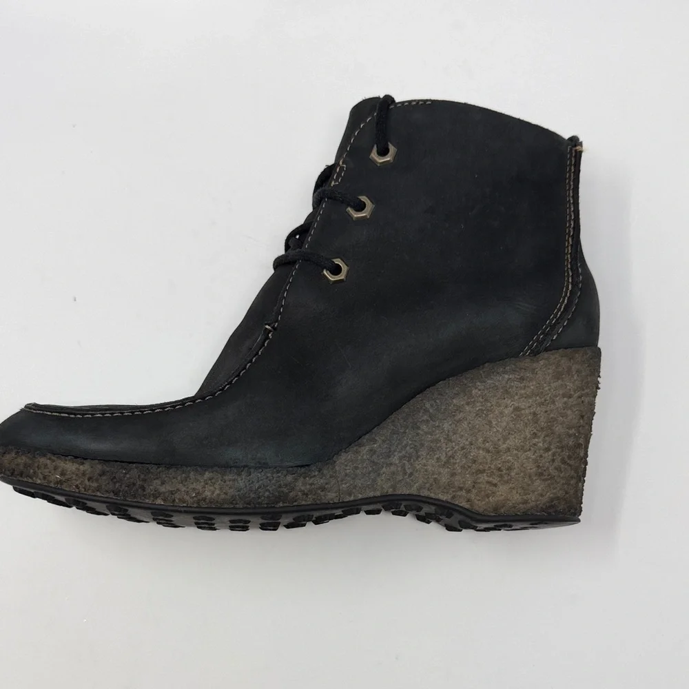 Timberland “wallaby” Black Wedge Leather Ankle Boots Size 9